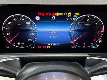 Mercedes GLB 180 — photo 13