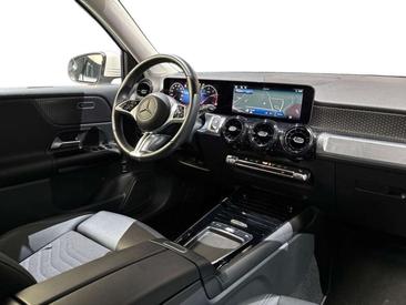 Mercedes GLB 180 — photo 15