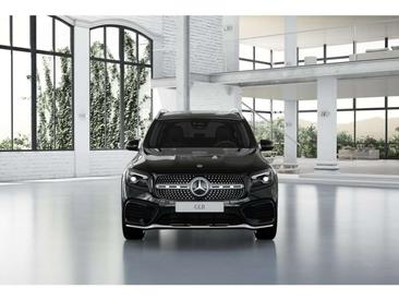 Mercedes GLB 200 — photo 6