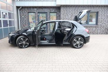 Mercedes Classe A 180 Night Edition — photo 35