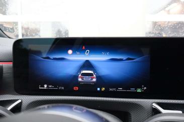 Mercedes Classe A 180 Night Edition — photo 42