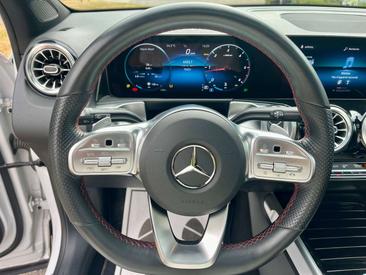 Mercedes GLB 180 AMG Line — photo 21