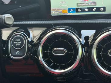 Mercedes CLA 200 — photo 36