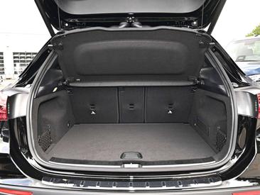 Mercedes GLA 200 AMG Line — photo 27