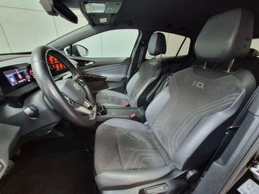 Volkswagen ID.5 Pro — photo 12