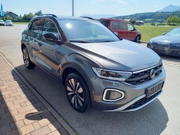 Volkswagen T-Roc — photo 2