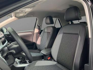 Volkswagen T-Roc TSI — photo 4