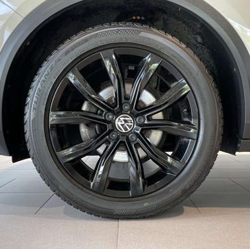 Volkswagen T-Roc R-Line — photo 5