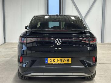 Volkswagen ID.5 Pro — photo 6