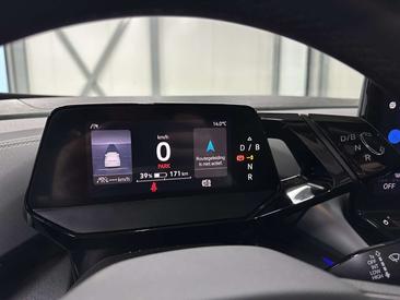 Volkswagen ID.5 Pro — photo 10