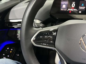 Volkswagen ID.5 Pro — photo 11