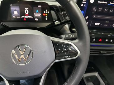 Volkswagen ID.5 Pro — photo 12