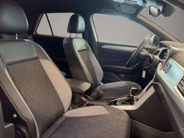 Volkswagen T-Roc Life — photo 10