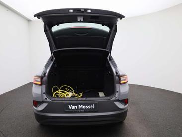 Volkswagen ID.4 Pro — photo 11