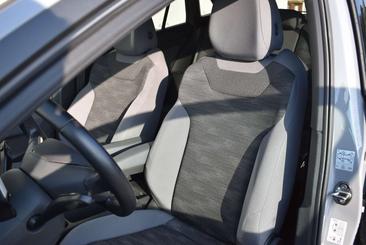 Volkswagen ID.4 Pro Design — photo 8