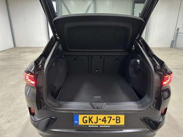 Volkswagen ID.5 Pro — photo 31