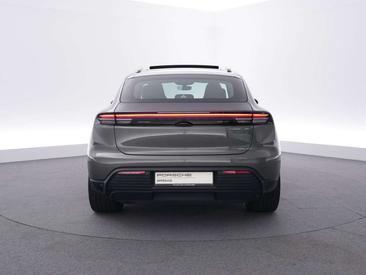 Porsche Macan 4S — photo 3