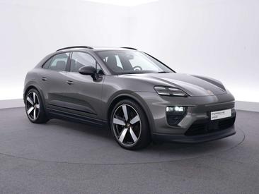 Porsche Macan 4S — photo 6