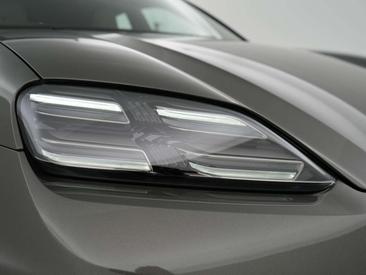 Porsche Macan 4S — photo 36