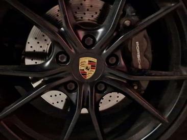 Porsche 718 Spyder — photo 15