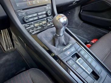 Porsche 718 Spyder — photo 25