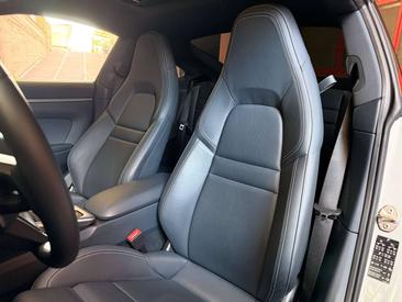 Porsche 992 I Carrera 4S — photo 14