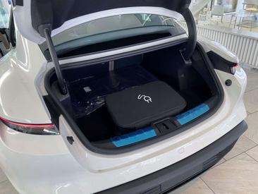 Porsche Taycan 4S — photo 6