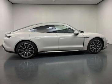Porsche Taycan Turbo — photo 8