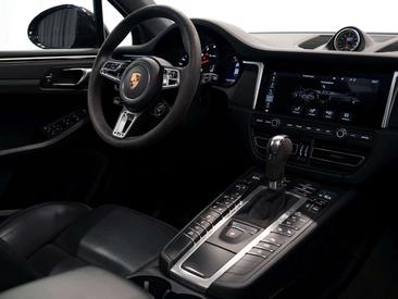 Porsche Macan Electrique Turbo — photo 19