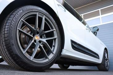 Porsche Macan Electrique T — photo 12