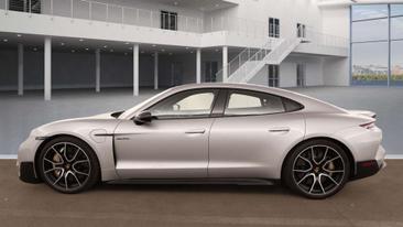 Porsche Taycan Turbo — photo 7