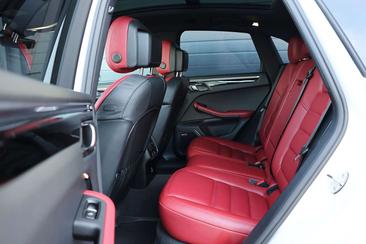 Porsche Macan Electrique T — photo 17