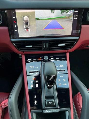 Porsche Cayenne III Turbo — photo 11