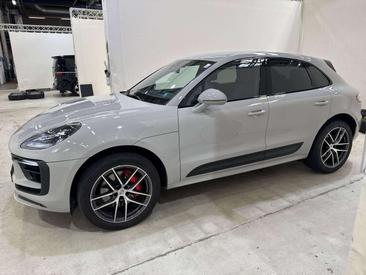 Porsche Macan Electrique S — photo 9
