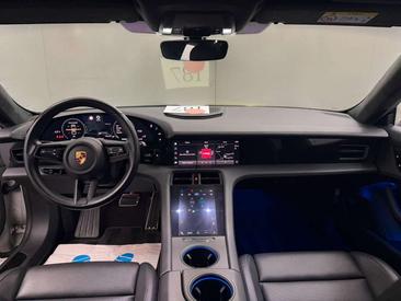 Porsche Taycan Turbo — photo 21