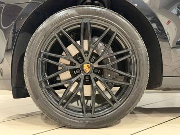 Porsche Macan Base — photo 8