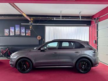 Porsche Cayenne III GTS — photo 10