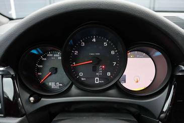Porsche Macan Electrique — photo 20