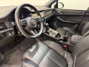 Porsche Macan Base — photo 17