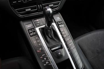 Porsche Macan Electrique — photo 22