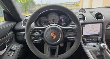 Porsche 718 GT4 GT4 — photo 23