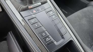 Porsche 718 GT4 GT4 — photo 28