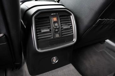 Porsche Macan Electrique — photo 27