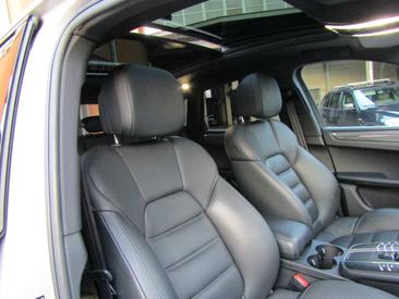 Porsche Macan Electrique S — photo 13