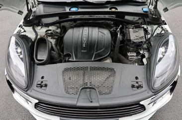 Porsche Macan Electrique — photo 38