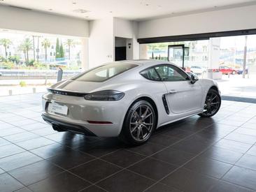 Porsche 718 Cayman — photo 5