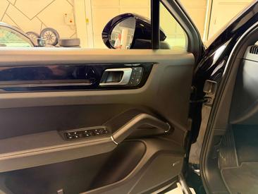 Porsche Cayenne III — photo 7