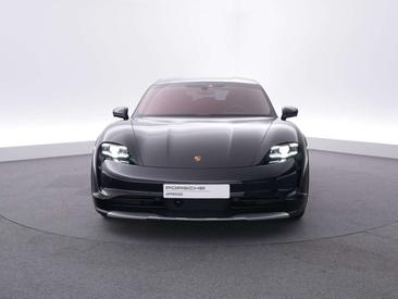 Porsche Taycan — photo 7