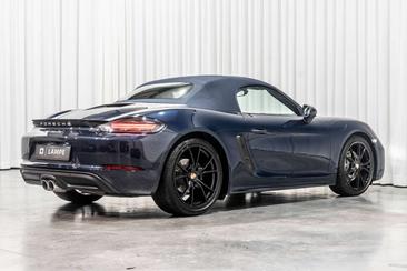 Porsche 718 Boxster — photo 13