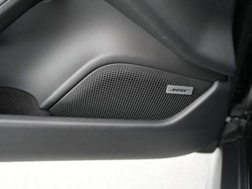 Porsche Taycan — photo 14